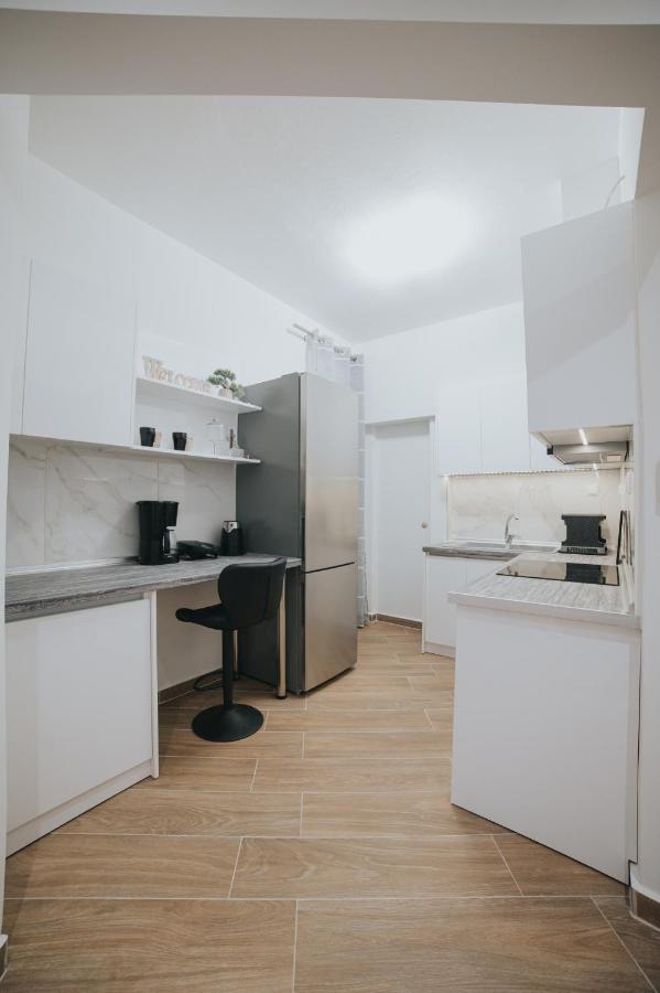 Comfy And Stylish Apartment Θεσσαλονίκη Εξωτερικό φωτογραφία